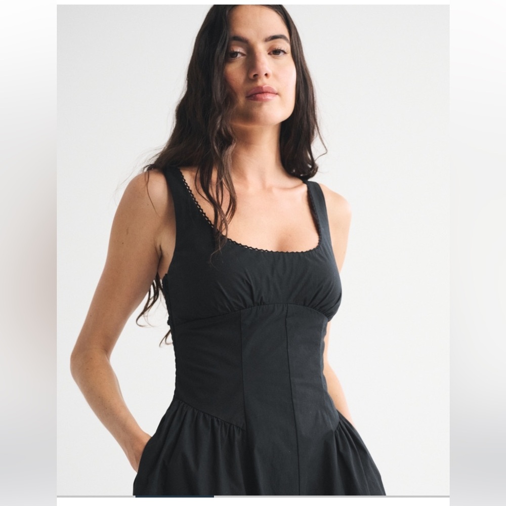 New! Abercrombie & fitch Dylan bra free midi dress - Picture 3 of 9
